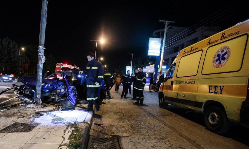 Αθήνα: Τροχαίο με τραυματίες στη Βασιλίσσης Αμαλίας - Απεγκλωβιστήκαν τρία άτομα