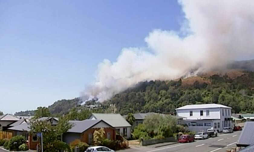 Νέα Ζηλανδία: Πυρκαγιά σάρωσε χωριό - Δεκάδες σπίτια καταστράφηκαν