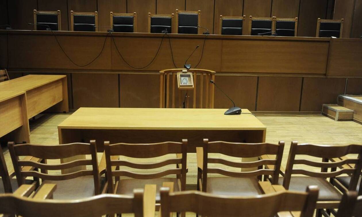 Ένωση Δικαστών και Εισαγγελέων: Συγχαίρει τους δικαστές για την καταδίκη της Χρυσής Αυγής