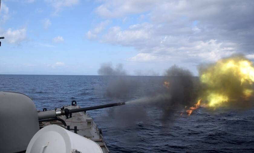 Πολεμικό Ναυτικό: «Φωτιά και ατσάλι» σε Μυρτώο, Κρητικό –Εντυπωσιακές εικόνες από την άσκηση «ΛΟΓΧΗ»