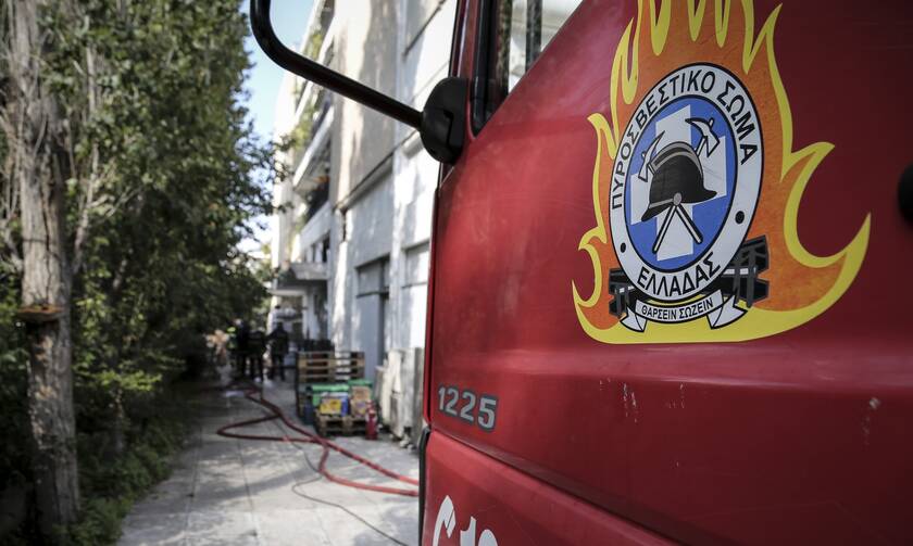 Συναγερμός στην Πυροσβεστική: Φωτιά σε σπίτι στο Μενίδι
