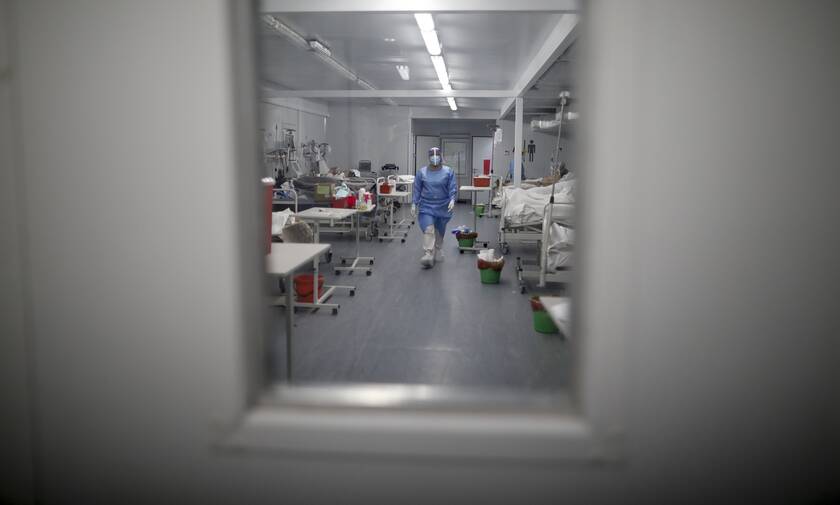 Κορονοϊός: Περισσότεροι από ποτέ οι διασωληνωμένοι - 100 ασθενείς στις ΜΕΘ