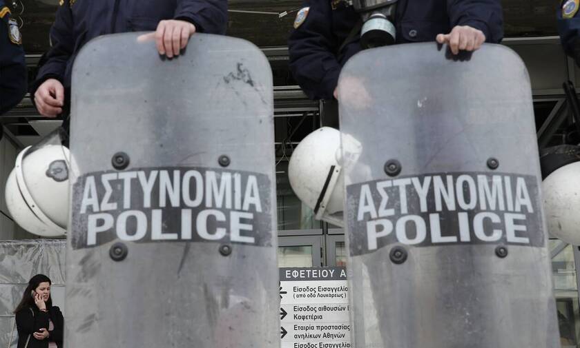 Κορονοϊός: Σε καραντίνα αστυνομικοί που ήταν στη δίκη της Χρυσής Αυγής