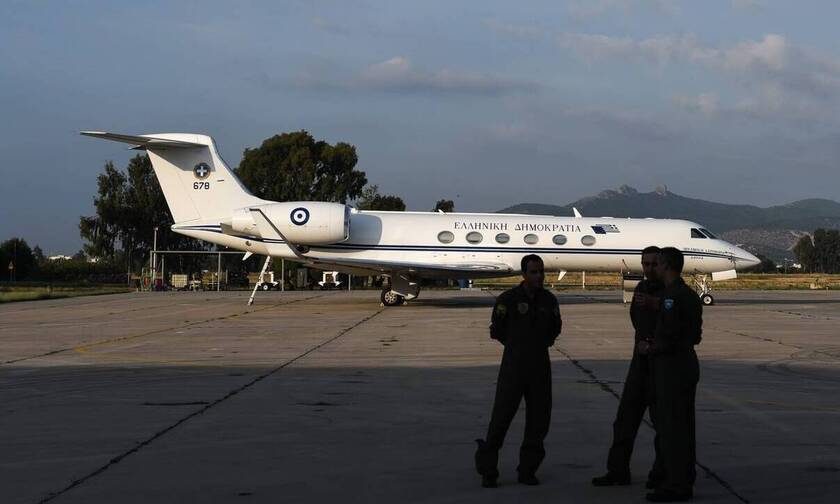 Κίνδυνευσε το αεροσκάφος του Δένδια: Παραλίγο να ξεμείνει από καύσιμα και να συντριβεί