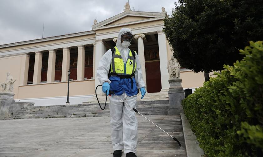 Κορονοϊός: 438 νέα κρούσματα στην Ελλάδα - 84 διασωληνωμένοι
