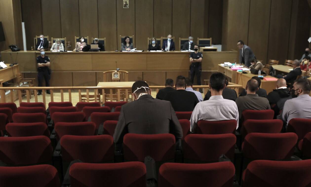 Δίκη Χρυσής Αυγής: «Βόμβα» Εισαγγελέα - Να μην μπει κανείς φυλακή εκτός του Ρουπακιά