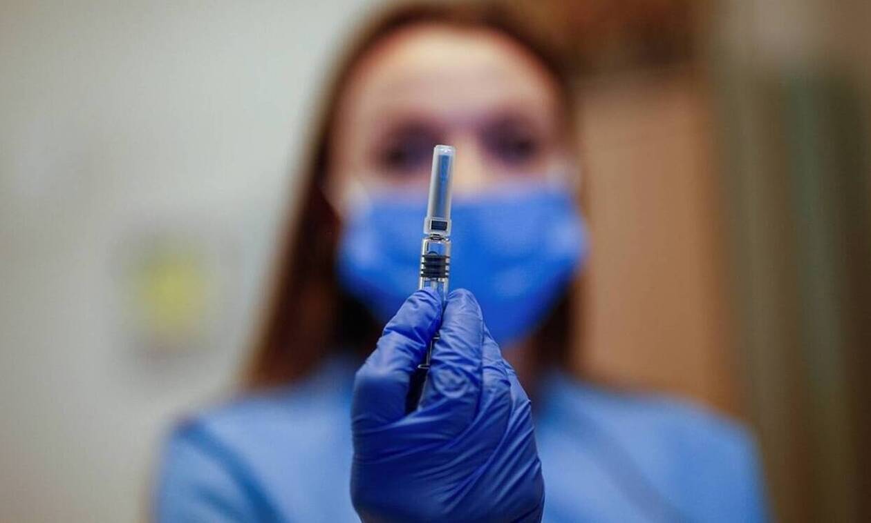 Κορονοϊός: Πέθανε εθελοντής των δοκιμών εμβολίου της AstraZeneca