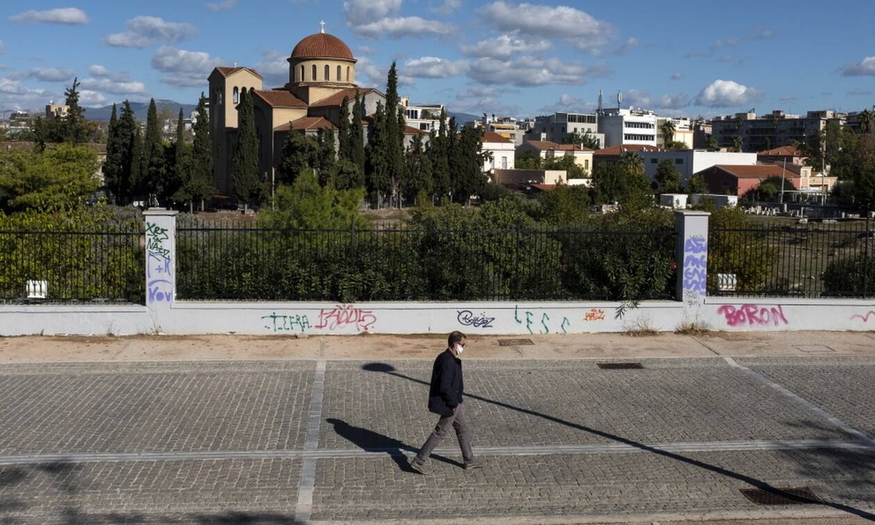 Κορονοϊός: Σε δύο ζώνες η Ελλάδα - Καταργούνται τα τέσσερα χρωματικά επίπεδα