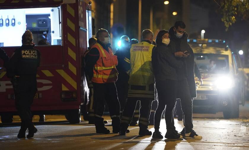 Γαλλία - Ένοπλη επίθεση στη Λυών: Σε κρίσιμη κατάσταση ο ιερέας - Δίνει μάχη για τη ζωή του
