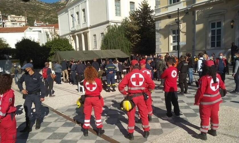 Αυγερινός στο Newsbomb.gr: Ο Ελληνικός Ερυθρός Σταυρός στο πλευρό των σεισμοπαθών της Σάμου