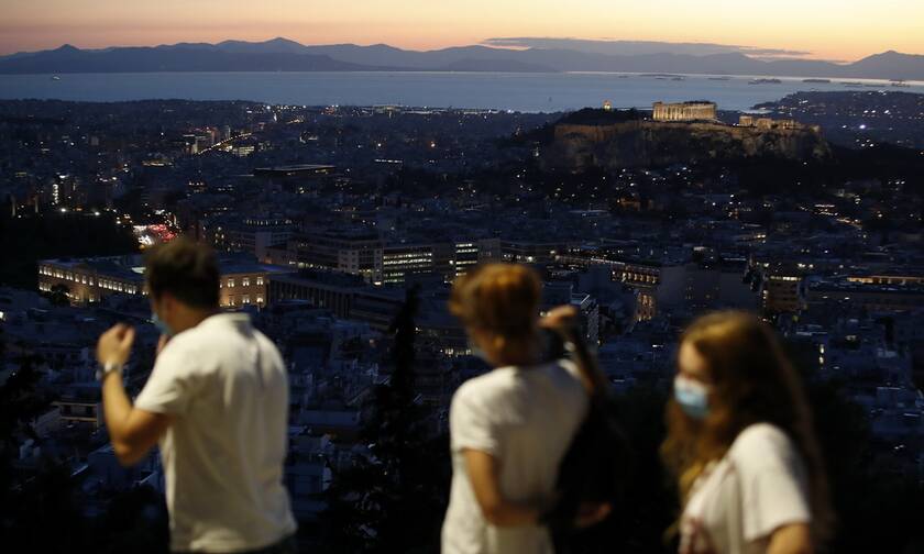 Κορονοϊός στην Ελλάδα: Κρίσιμες οι επόμενες εβδομάδες - Φόβοι για πάνω από 3.000 κρούσματα