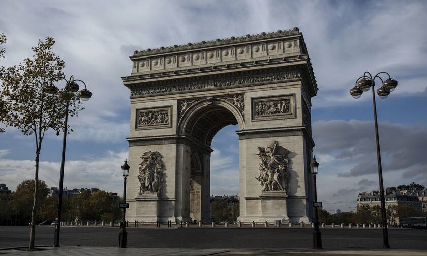 ΔΝΤ: Το Παρίσι θα πρέπει τώρα να ετοιμάσει ένα σχέδιο ανάκαμψης για τα δημόσια οικονομικά της χώρας