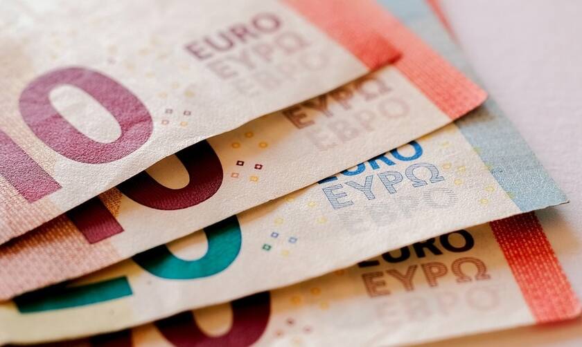 Επίδομα 800 ευρώ: Πότε καταβάλλεται στους δικαιούχους - Οι ημερομηνίες