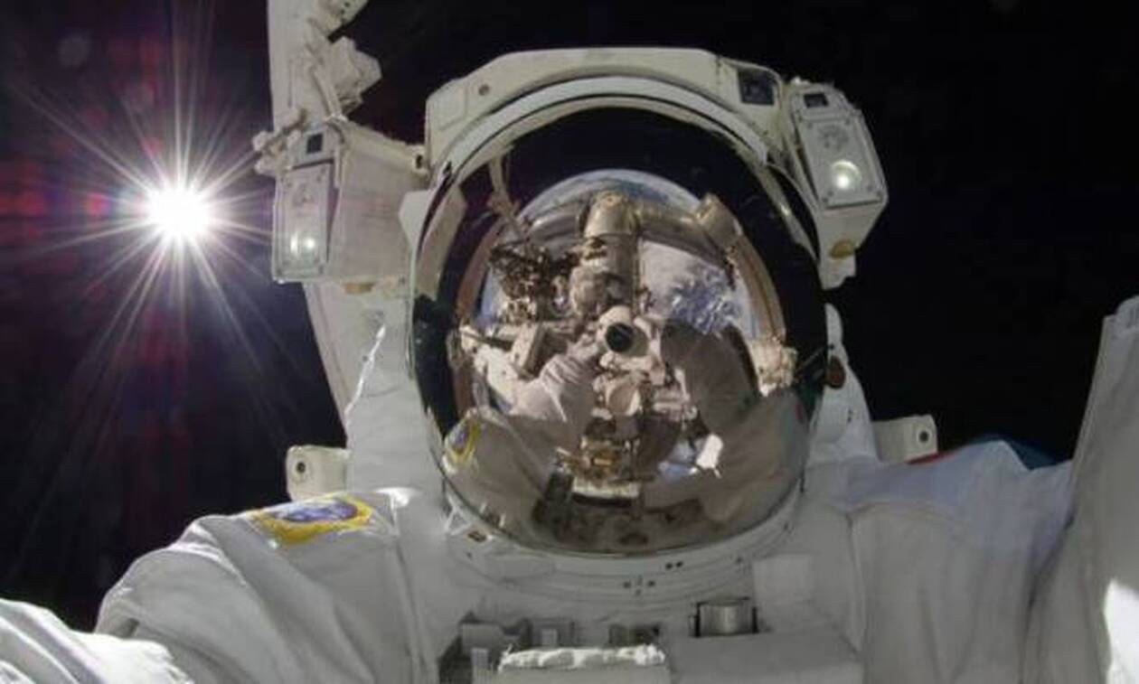 Εορτασμός με φωτογραφίες συνεχόμενης 20ετούς ανθρώπινης παρουσίας στον ISS (photos)