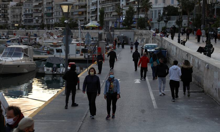 Κρούσματα σήμερα: Μολυσμένη όλη η Ελλάδα - Επικίνδυνη η κατάσταση σε Αθήνα, Θεσσαλονίκη, Λάρισα