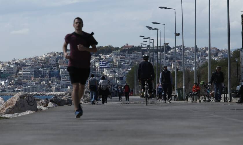 Κορονοϊός: «Μαραθωνοδρόμοι» οι Έλληνες! Πάνω από 1 εκατομμύριο SMS στο 13033 για άθληση την Κυριακή