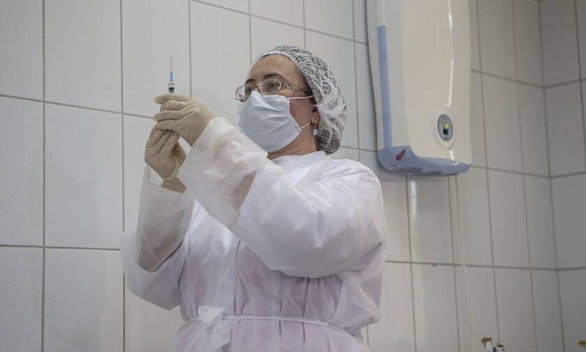 Κορονοϊός: Η «μάχη» των εμβολίων - Ανάλογη αποτελεσματικότητα με της Pfizer το ρωσικό Sputnik