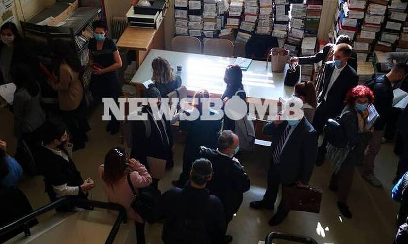 Επιβεβαίωση Newsbomb.gr για τα δικαστήρια - Παρέμβαση της Ένωσης Εισαγγελέων για τον συνωστισμό