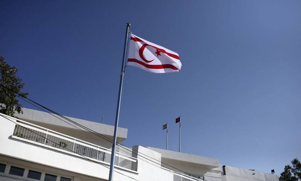 Μαζική διαδήλωση Τουρκοκύπριων κατά των παρεμβάσεων Ερντογάν
