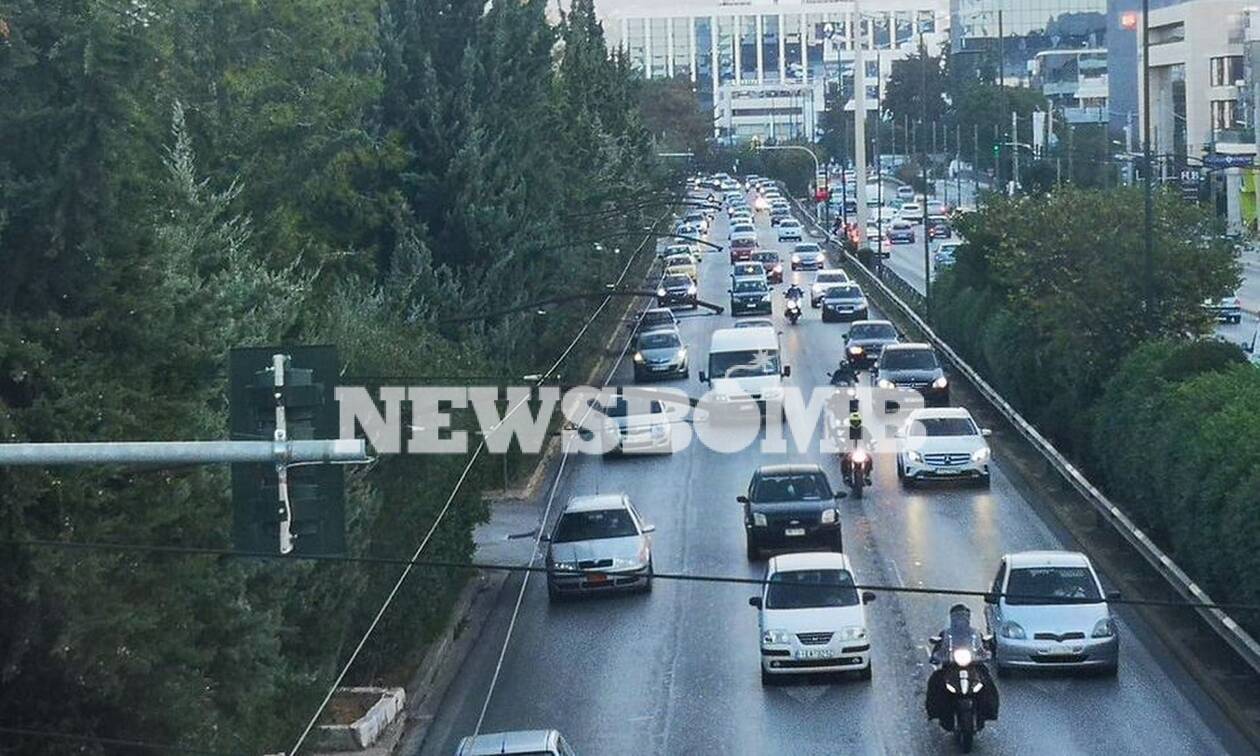 Lockdown - Ρεπορτάζ Newsbomb.gr: Μία Τετάρτη όπως όλες οι άλλες - Αυξημένη κίνηση στους δρόμους