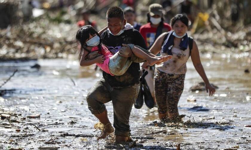 Φιλιππίνες: Εικόνες απόλυτης καταστροφής από το πέρασμα του τυφώνα Βάμκο 