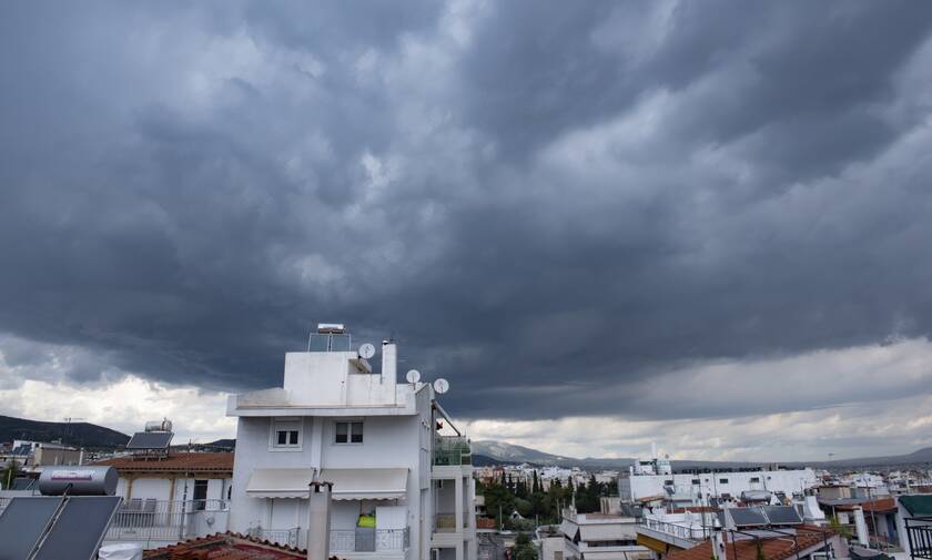 Καιρός: Βροχές και καταιγίδες το Σάββατο - Πού θα «χτυπήσουν» τα φαινόμενα