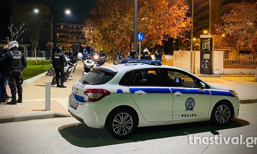 Lockdown - Θεσσαλονίκη: Ένταση και προσαγωγές στη Νικόπολη σε έλεγχο αστυνομικών για συγχρωτισμό
