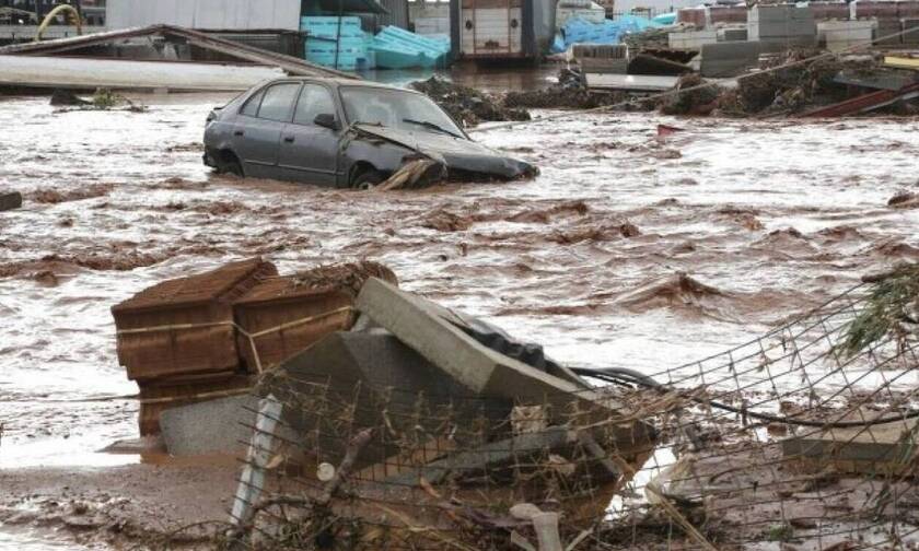 Μάνδρα Αττικής: Τρία χρόνια από τις φονικές πλημμύρες - Πόνος, θρήνος, όνειρα μέσα στις λάσπες