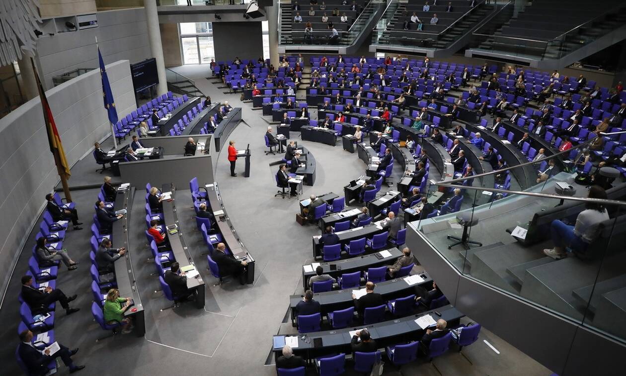 Γερμανία: H Bundestag καλεί την κυβέρνηση να θέσει εκτός νόμου την οργάνωση των Γκρίζων Λύκων