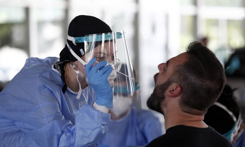 Κορονοϊός: Νοσηλεύεται διασωληνωμένος 27χρονος στο 251 Γενικό Νοσοκομείο Αεροπορίας