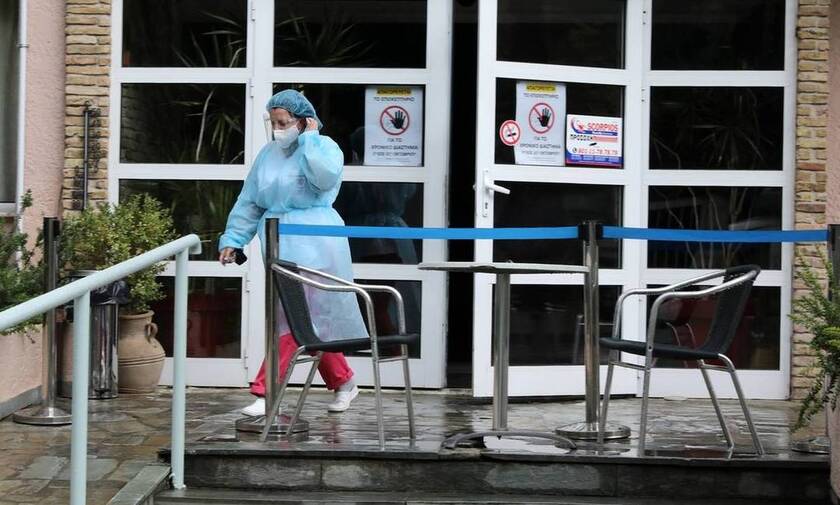 Κορονοϊός: «Κόκκινος συναγερμός» στο Δαφνί - Θετικοί στον ιό ασθενείς και εργαζόμενοι