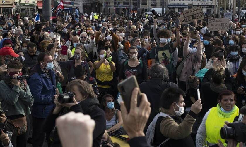 Γαλλία: Χιλιάδες διαδήλωσαν κατά του περιορισμού της μετάδοσης εικόνων αστυνομικών