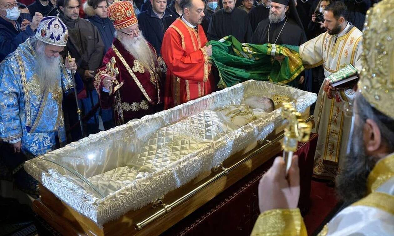 Πατριάρχης Σερβίας Ειρηναίος: Συγκίνηση στο τελευταίo «αντίο»