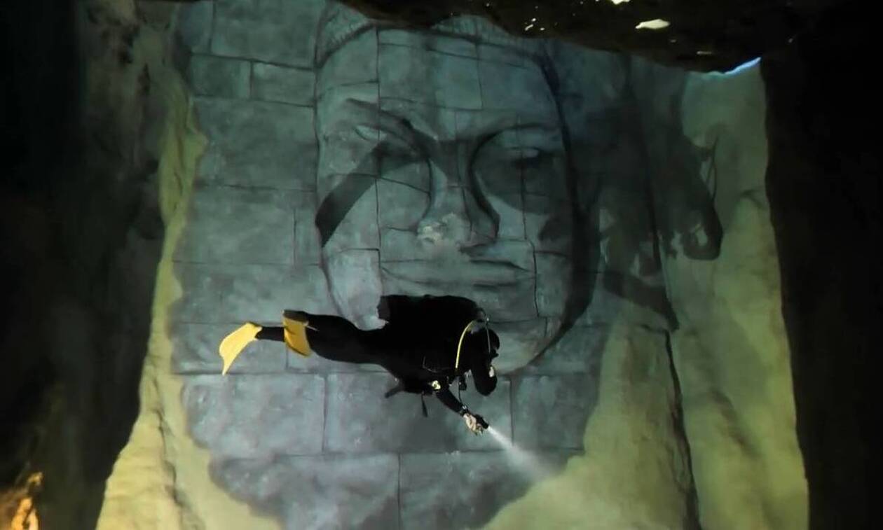 Η βαθύτερη πισίνα στον κόσμο – «Κρύβει» ερείπια των Μάγια, σπήλαια και ναυάγιο (vid)