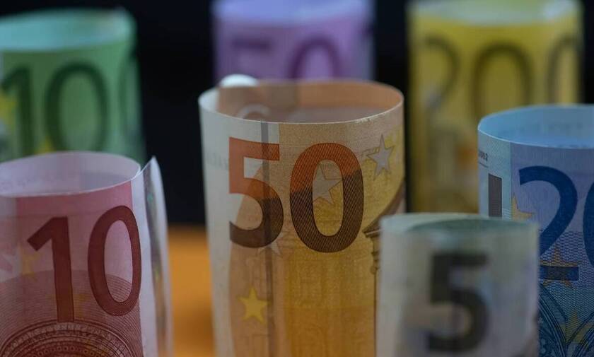 Επίδομα 800 ευρώ: Τέλος χρόνου για τις αιτήσεις - Πότε και πόσα θα πληρωθούν οι δικαιούχοι 
