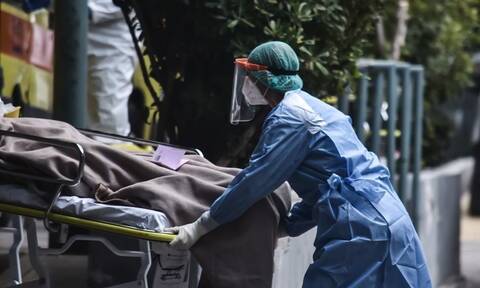 Κορονοϊός: Νεκρή 54χρονη νοσηλεύτρια από τη Δράμα - Καταγγελίες ΠΟΕΔΗΝ για λάθη και παραλείψεις