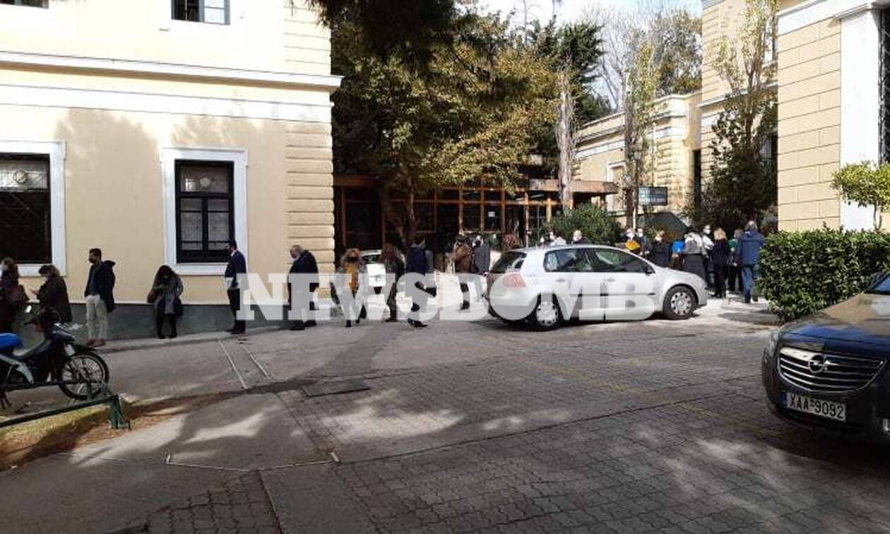 Ρεπορτάζ Newsbomb.gr: Χαμός σήμερα στα δικαστήρια της Ευελπίδων (pics)