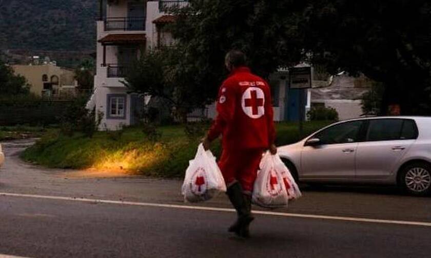 Ο Ελληνικός Ερυθρός Σταυρός μαζί με την P&G στο πλευρό των άστεγων συνανθρώπων μας
