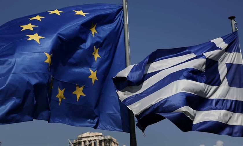 «Success story» τα ελληνικά ομόλογα – Κάτω από το 2% ο κίνδυνος χρεοκοπίας της Ελλάδος 