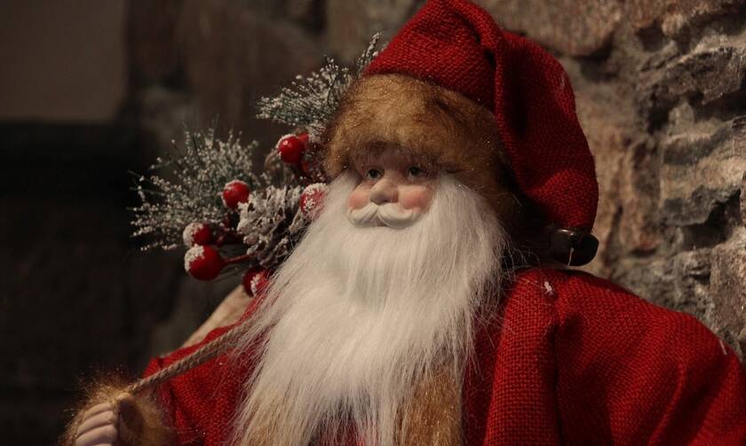 Φάουτσι: « Ο Άγιος Βασίλης δεν θα μεταδώσει τον κορονοϊό»