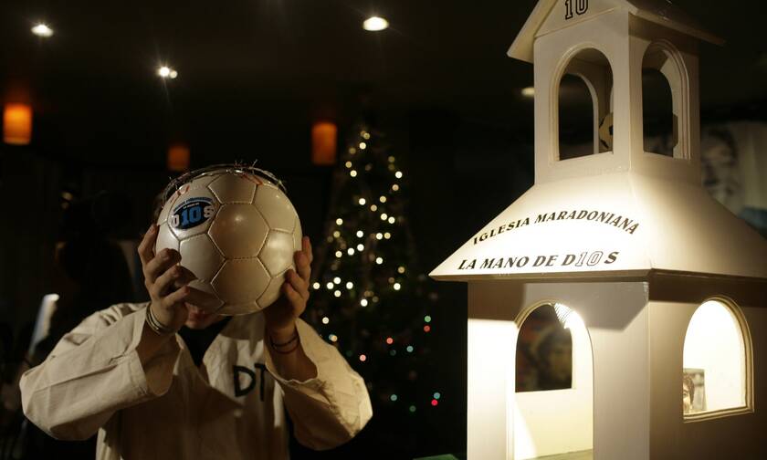 Ντιέγκο Μαραντόνα: Σαν «Θεός» του ποδοσφαίρου είχε και την δική του εκκλησία