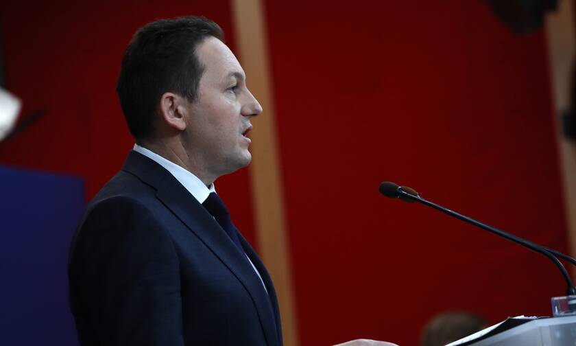 Πέτσας: «Δεν είναι fake news» - Ο ΣΥΡΙΖΑ καταψήφισε τη μείωση των ασφαλιστικών εισφορών