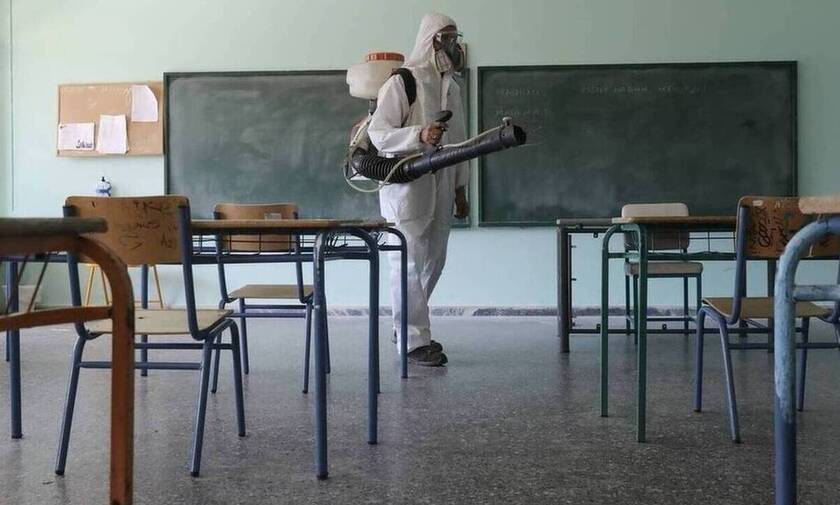 Κορονοϊός - Τσολιά: Θα μπορούσε να συζητηθεί το άνοιγμα των σχολείων στη Νότια Ελλάδα