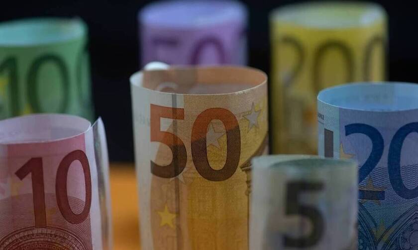 Επίδομα 534 ευρώ: Ξεκινούν οι πληρωμές 203,73 εκατ. ευρώ σε 328.360 δικαιούχους
