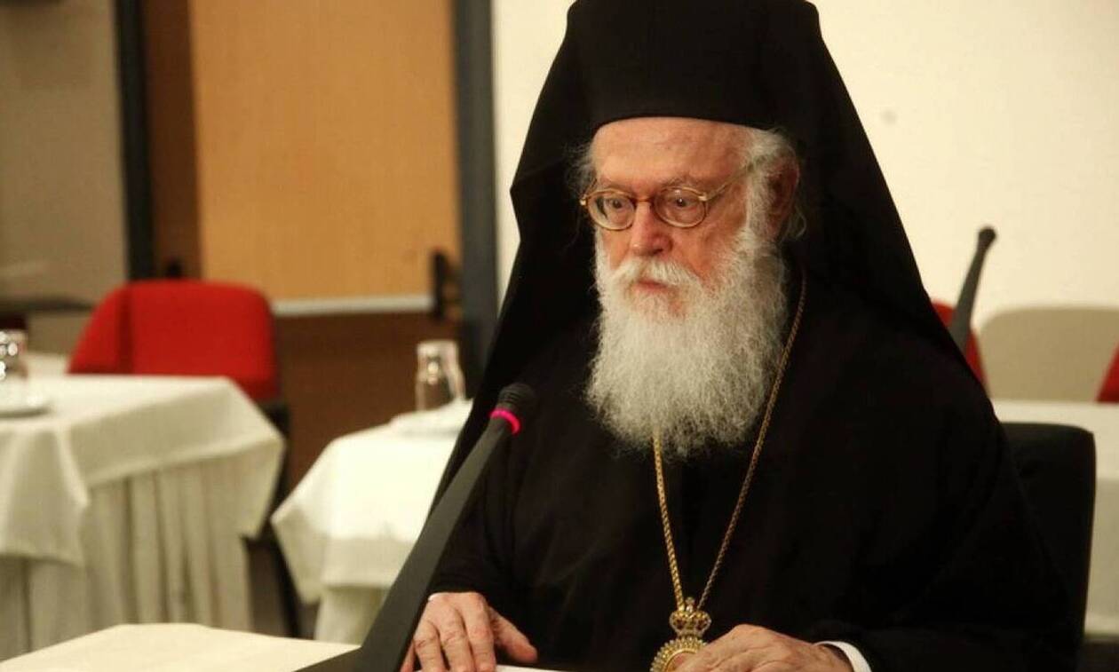 Κορονοϊός: Βελτιώνεται η υγεία του Αρχιεπίσκοπου Αλβανίας Αναστάσιου