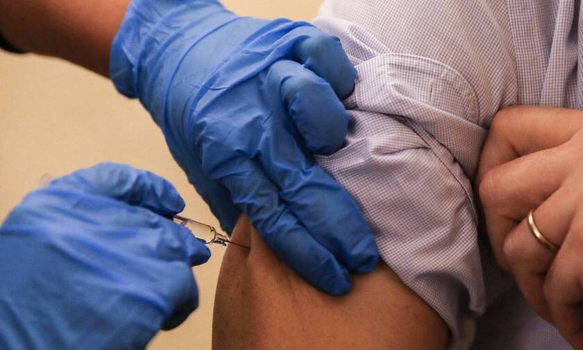 Εμβόλιο κορονοϊού: Οι επιστήμονες προειδοποιούν - «Δεν θα εξαφανιστεί ο ιός»