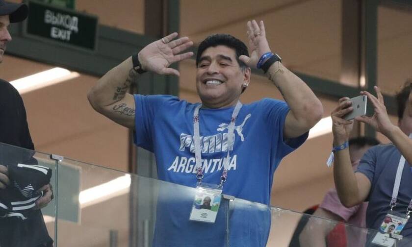 Ντιέγκο Μαραντόνα: «Προκαλεί» τη FIFA και μετά θάνατον – Το πρόστιμο στη Μπαρτσελόνα για τον Μέσι