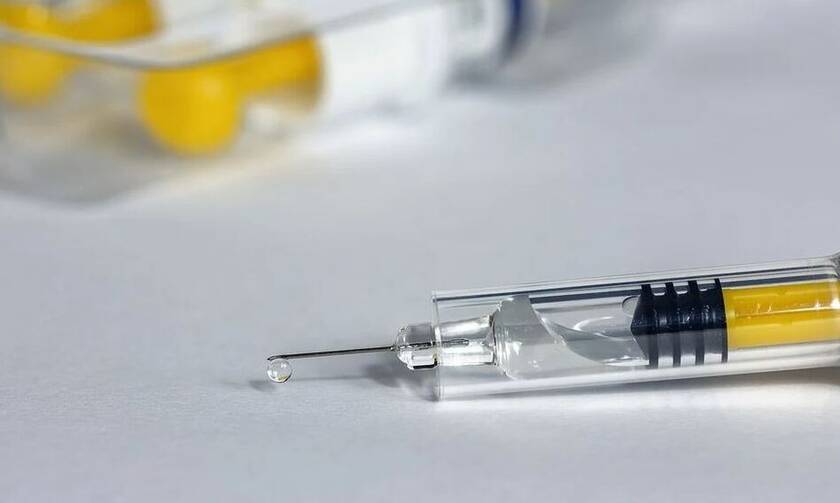 Κορονοϊός: Πότε κυκλοφορούν τα εμβόλια των Pfizer και Moderna - Εντός Δεκεμβρίου οι εγκρίσεις