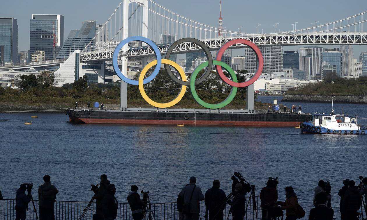 Το μνημείο των πέντε Ολυμπιακών κύκλων επέστρεψε στο Τόκιο (pics)