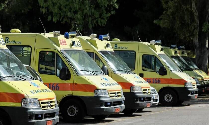 Κορονοϊός - Βόλος: Τρόμος! Ασθενής άλλαξε τρία ασθενοφόρα για να μεταφερθεί στο νοσοκομείο